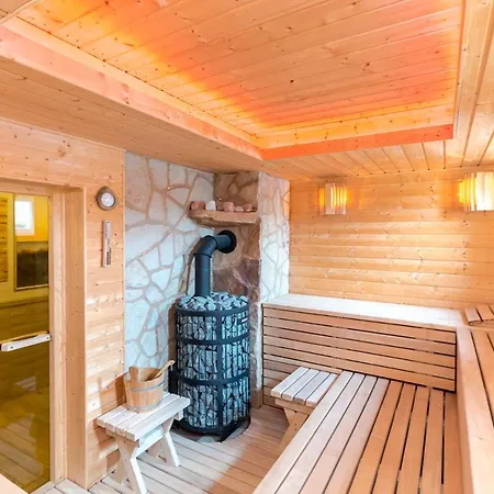 Finezja Goscinne Проживание в семье Мельно